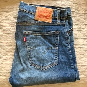 Levi Jeans. Style 513. 34x32.